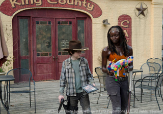 Illustration for article titled Rick finally meets someone crazier than he is in the best Walking Dead episode ever